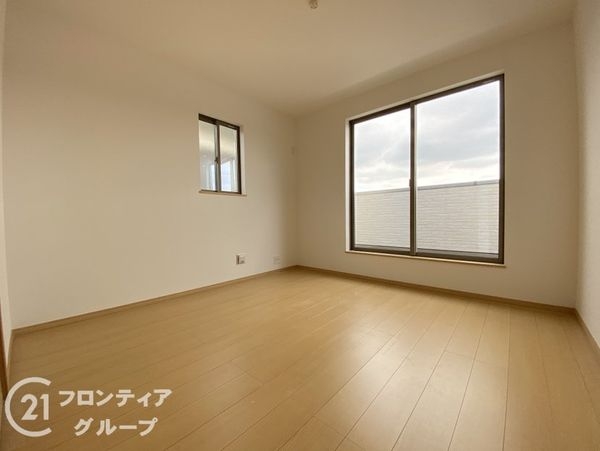 三木市自由が丘本町２丁目　新築一戸建て　B号棟