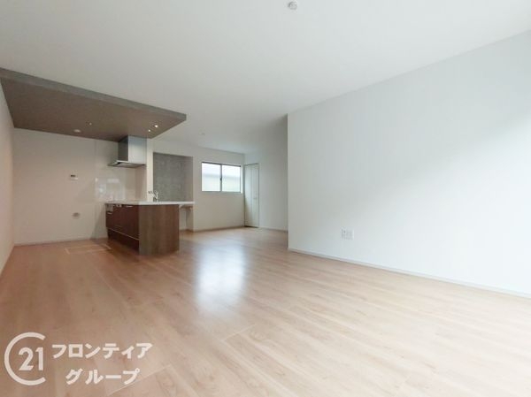 加古川市米田町平津　新築一戸建て　全１区画