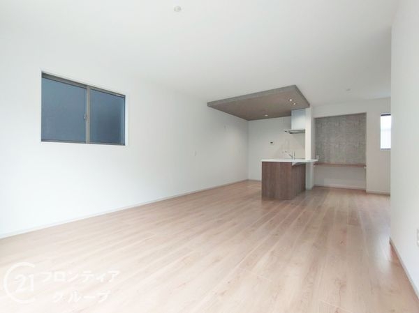 加古川市米田町平津　新築一戸建て　全１区画