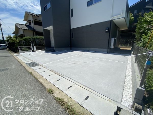 三木市自由が丘本町１丁目　新築一戸建て