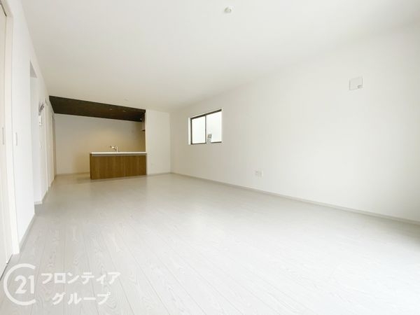 姫路市玉手４丁目　新築一戸建て　１期　２号棟