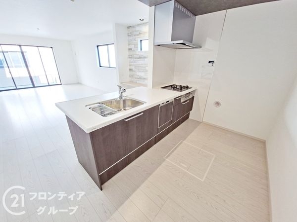 姫路市広畑区清水町１丁目　新築一戸建て　１期　２号棟