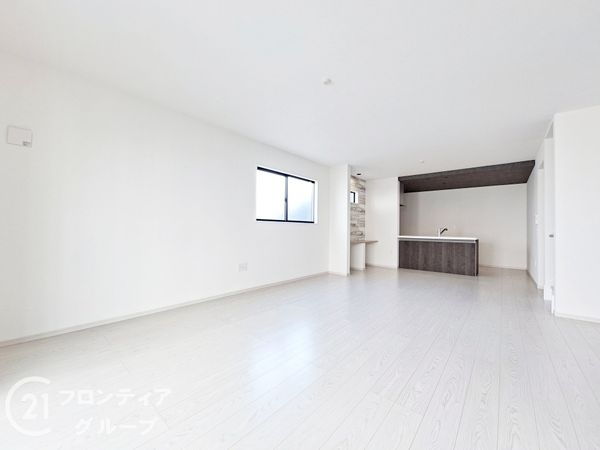 姫路市広畑区清水町１丁目　新築一戸建て　１期　２号棟