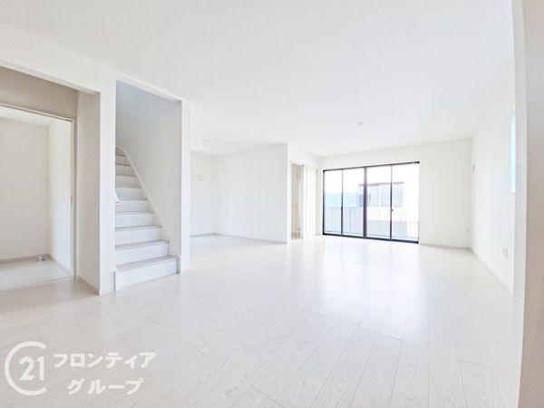 姫路市広畑区清水町１丁目　新築一戸建て　１期　２号棟