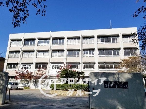 姫路市野里慶雲寺前町　新築一戸建て　第１　３号棟(姫路市立野里小学校)