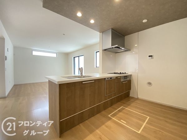 姫路市西庄　新築一戸建て　４期　１号棟