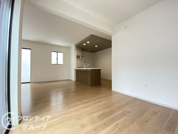 姫路市西庄　新築一戸建て　４期　１号棟
