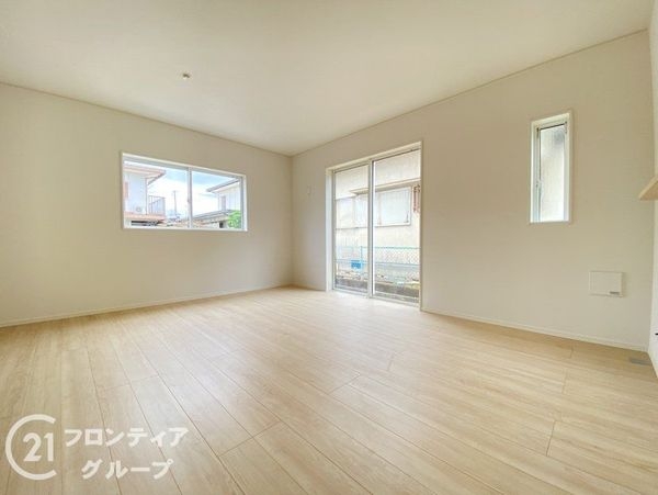三木市志染町東自由が丘１丁目　新築一戸建て　第７　全１区画