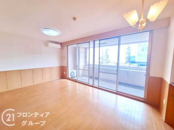 サンヒルズ坂田町　中古マンション
