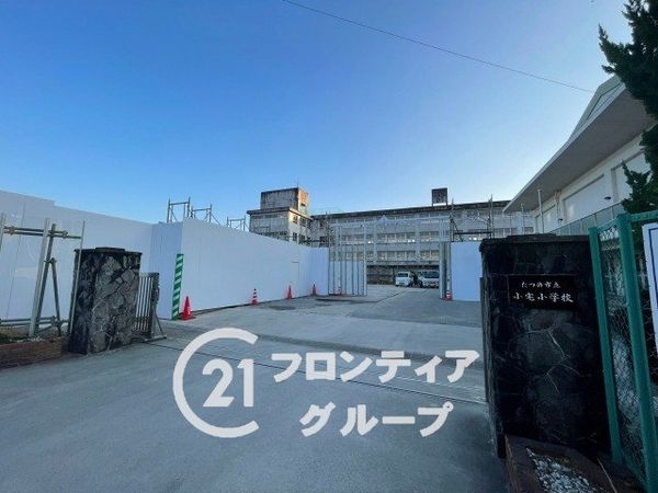 たつの市龍野町中村　新築一戸建て　７期　１号棟(たつの市立小宅小学校)
