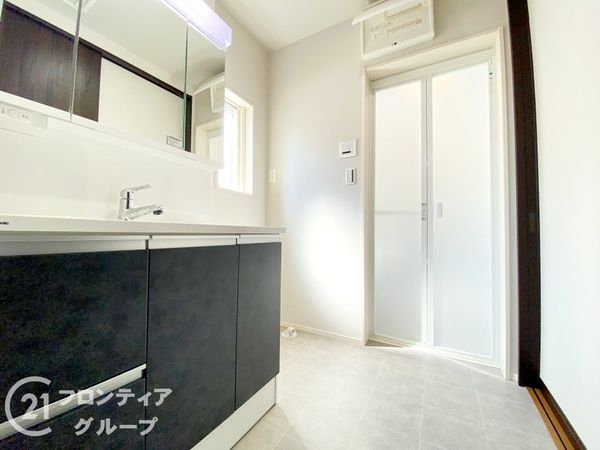 姫路市飾磨区中島１丁目　新築一戸建て　３号棟