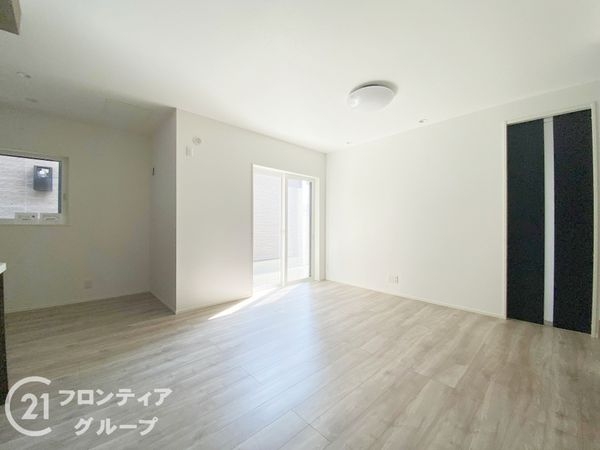 姫路市飾磨区中島１丁目　新築一戸建て　５号棟
