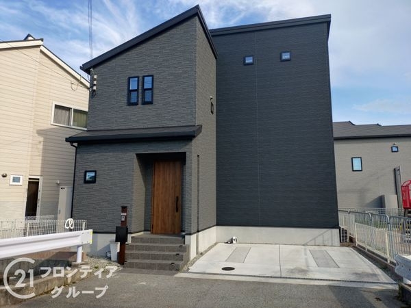 加古川市平岡町高畑　中古一戸建て