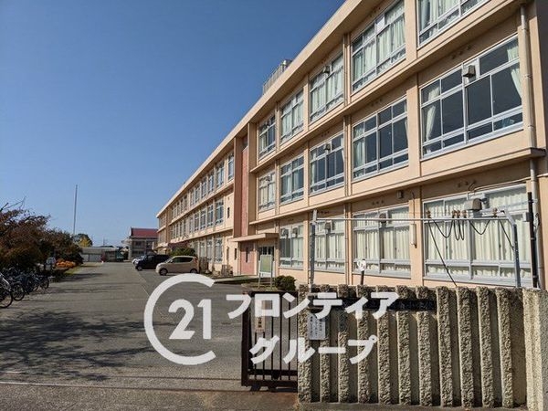 加古川市平岡町二俣　新築一戸建て　1号棟(加古川市立平岡南小学校)