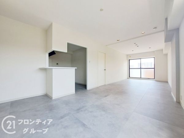 ロワイヤル西新町　中古マンション