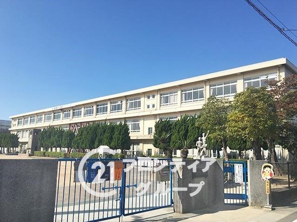 姫路市広畑区小松町４丁目　新築一戸建て　３期　全１区画(姫路市立広畑第二小学校)