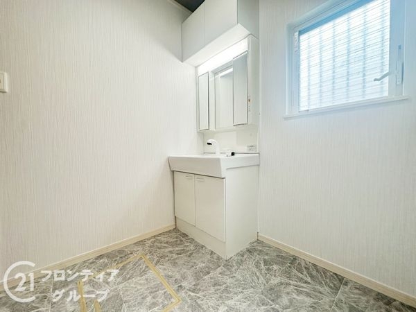 高砂市美保里の中古一戸建て