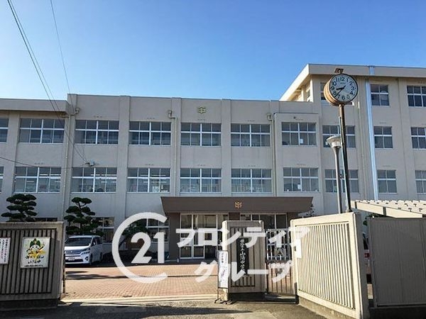サクラメント手柄南　中古マンション(姫路市立山陽中学校)