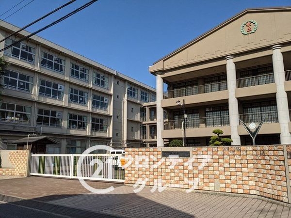 加古川市加古川町中津の中古一戸建て(加古川市立氷丘小学校)