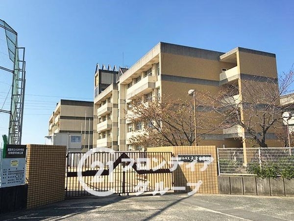 FrontierGardens　姫路市大津区勘兵衛町２丁…(姫路市立大津中学校)