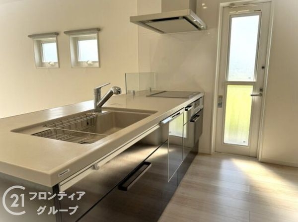 姫路市飾磨区構１丁目　中古一戸建て