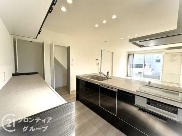姫路市飾磨区構１丁目　中古一戸建て
