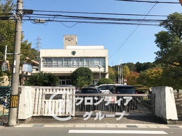 姫路市青山３丁目の中古一戸建て(姫路市立大白書中学校)