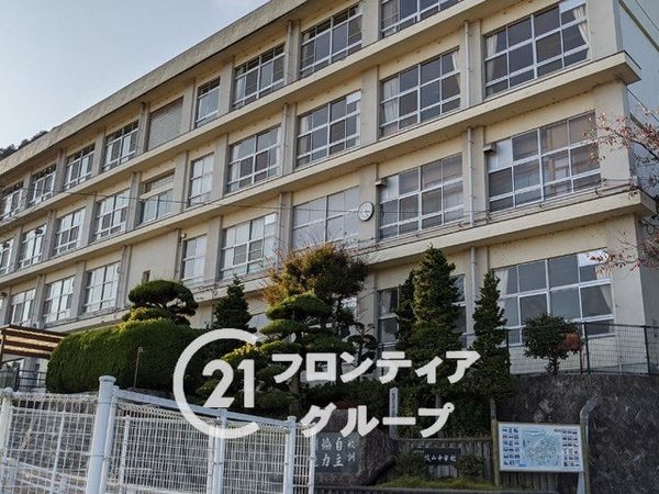 姫路市飾東町庄の中古一戸建て(姫路市立城山中学校)