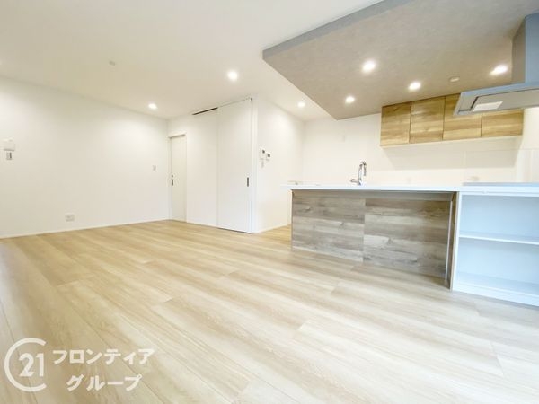加古川市加古川町中津　新築一戸建て　１号棟