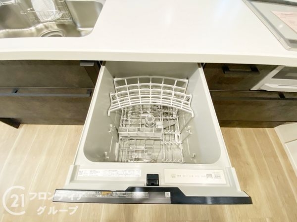 加古川市加古川町中津　新築一戸建て　２号棟