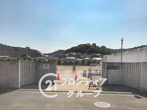 姫路市下手野２丁目の中古一戸建て(姫路市立高岡西小学校)