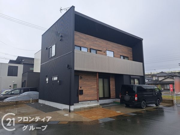 高砂市荒井町小松原４丁目の中古一戸建て