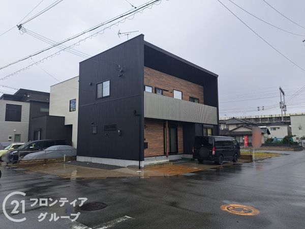 高砂市荒井町小松原４丁目の中古一戸建て