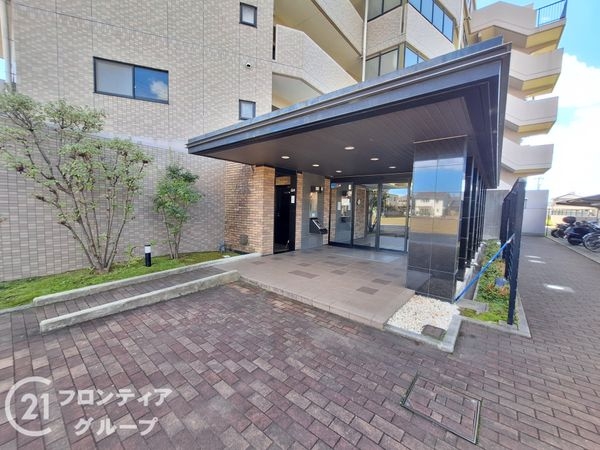 ロワイヤル岡田・手柄山公園　中古マンション