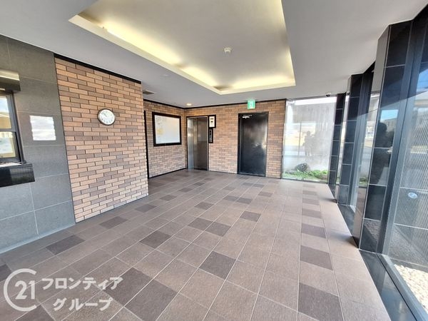 ロワイヤル岡田・手柄山公園　中古マンション