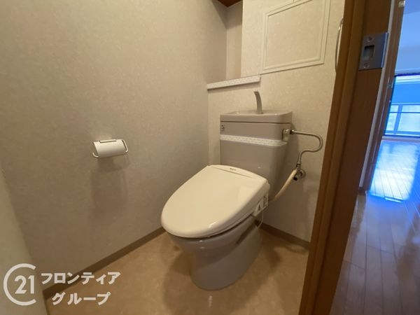 ロワイヤル岡田・手柄山公園　中古マンション