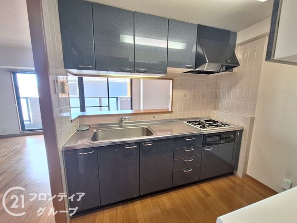 ロワイヤル岡田・手柄山公園　中古マンション