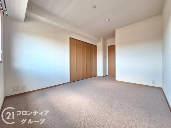 ロワイヤル岡田・手柄山公園　中古マンション