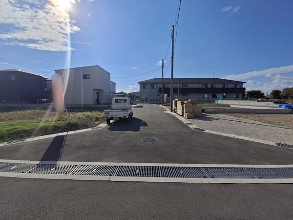 姫路市網干区津市場　新築一戸建て　２期　２号棟