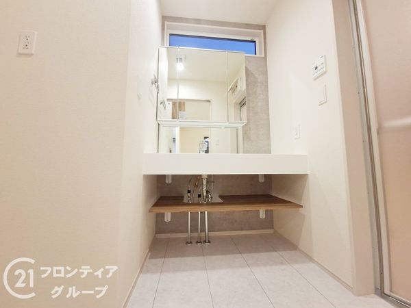 姫路市飾磨区英賀東町２丁目　新築一戸建て　１期　全１区画