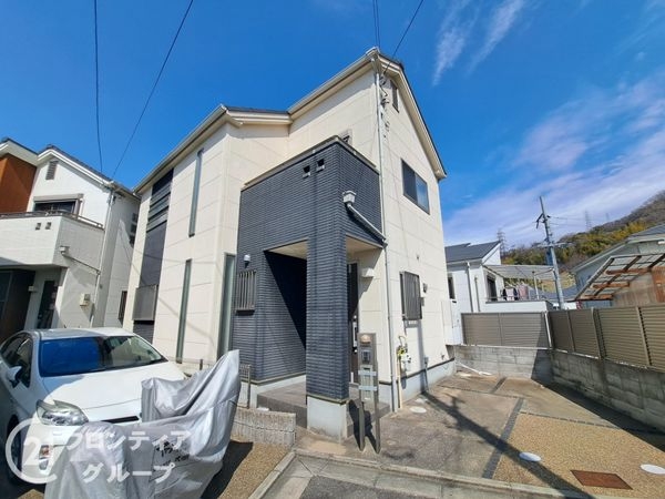 東大阪市池之端町　中古一戸建て