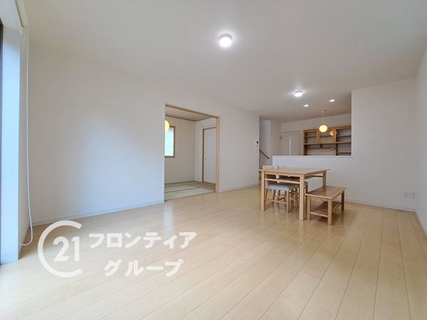 東大阪市布市町３丁目の中古一戸建て