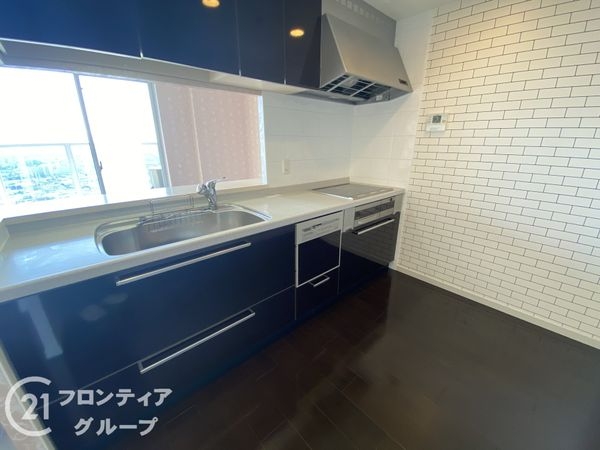 メガシティタワーズ　ザ・ウエスト　中古マンション