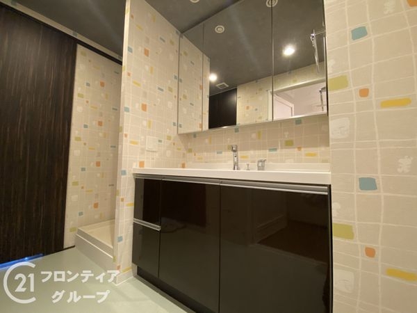 メガシティタワーズ　ザ・ウエスト　中古マンション