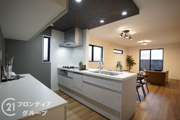 東大阪市稲田新町２丁目　新築一戸建て　１号棟