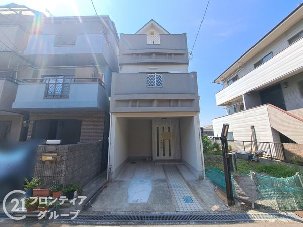 八尾市南植松町３丁目　中古一戸建て
