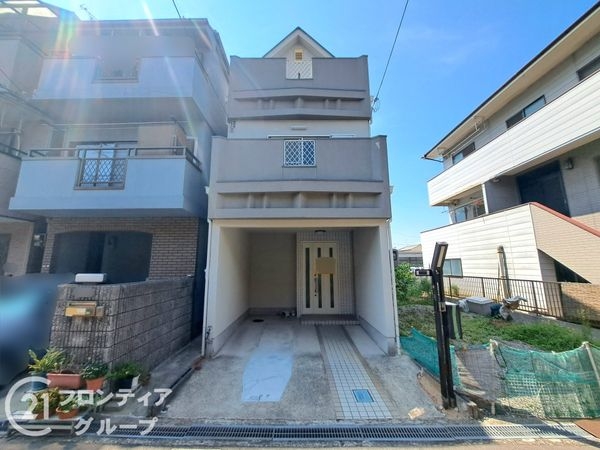 八尾市南植松町３丁目の中古一戸建て
