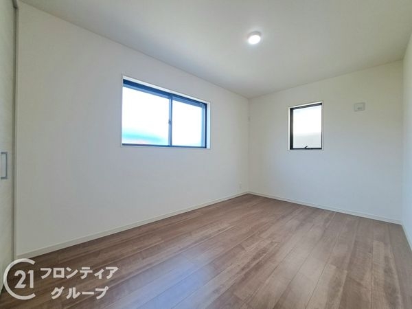 大阪府八尾市東山本町７丁目　新築一戸建て　2期　３号棟