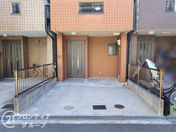東大阪市西鴻池町１丁目の中古一戸建て