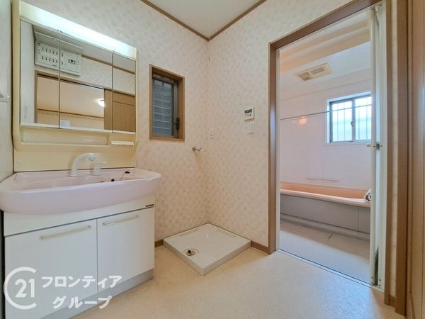 八尾市渋川町３丁目の中古一戸建て